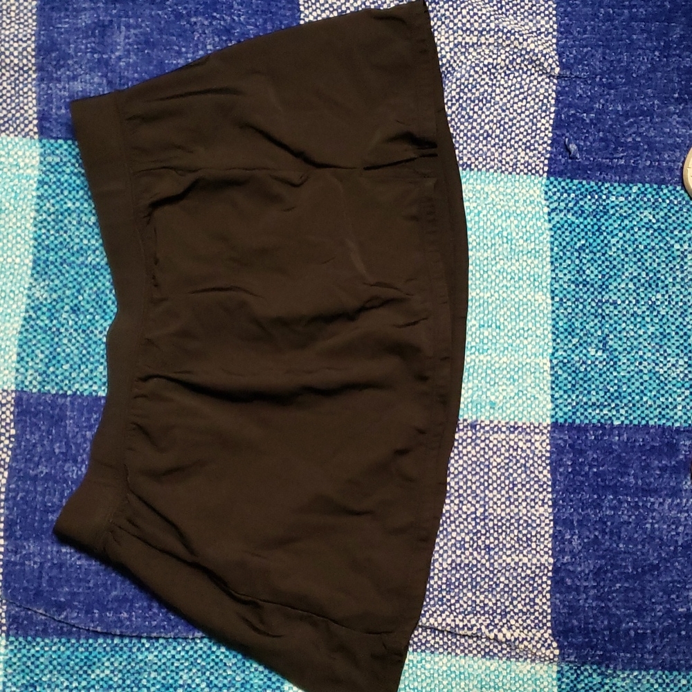 Bathingsuit bottoms skirt with bikini bottoms built in